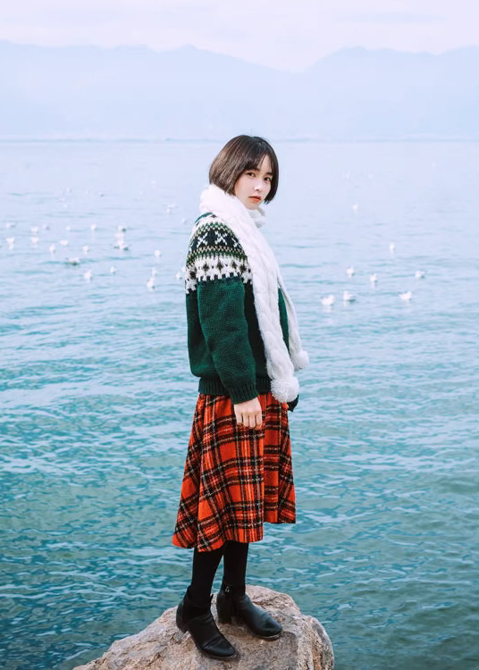 「Wool Signature」Green Nordic Fair Isle Wool Sweater – Chunky Knit (100% Wool)